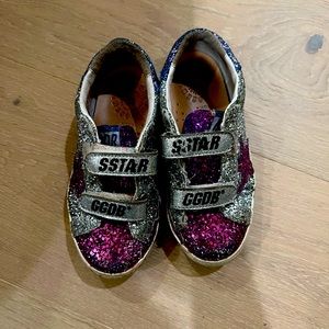Girls Golden Goode sneaker size 28